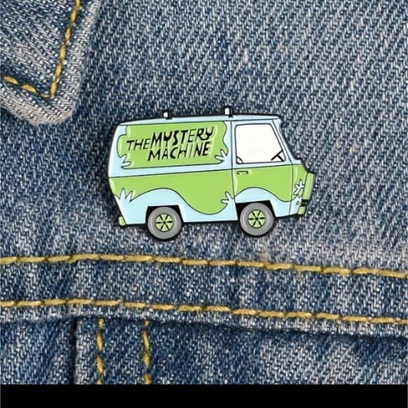MYSTERY Machine van pin badge alloy Brooch - Picture 7 of 7